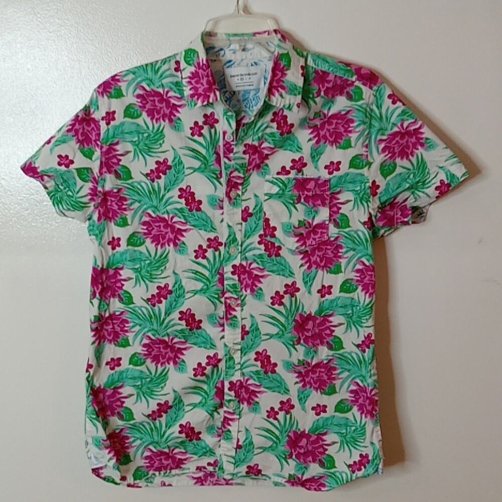 Paperdenim&cloth floral button down collared shirt. MEDIUM